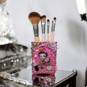 Betty Boop Makeup Brush Acrylic Holder Cup Organizer Pink Fancy Rhinestones